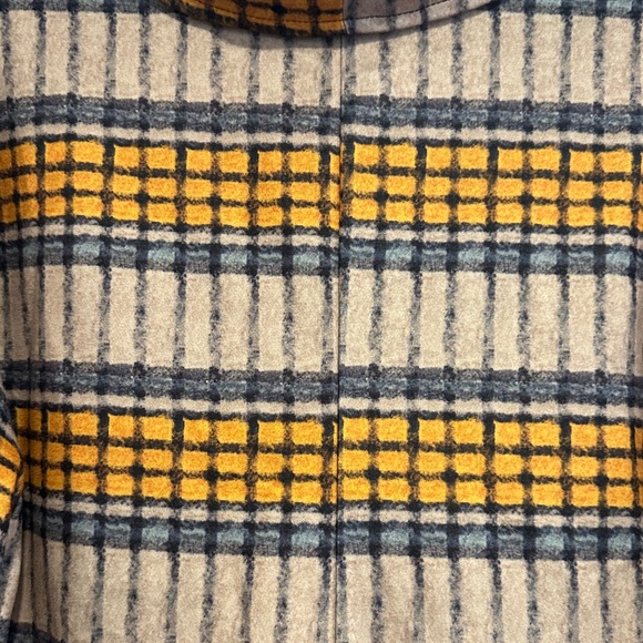 Printed Spread Collar Subway Tile Plaid Cut-Away Coat - Size L/XL - Picture 11 of 11